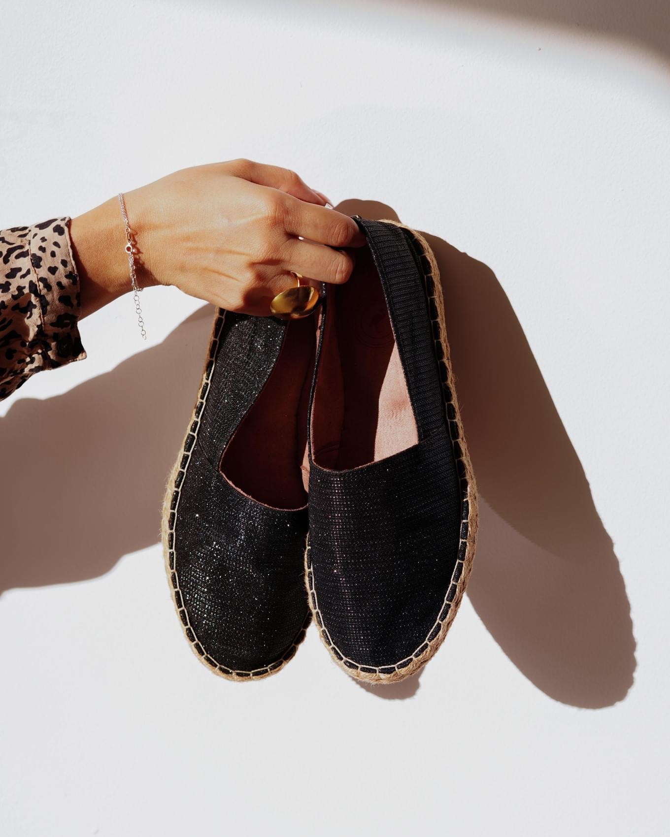 Imagen Corocoras alpargatas linea: Eclipse mujer - marca numero uno de alpargatas en Colombia, producto hecho en Cúcuta.- Corocoras