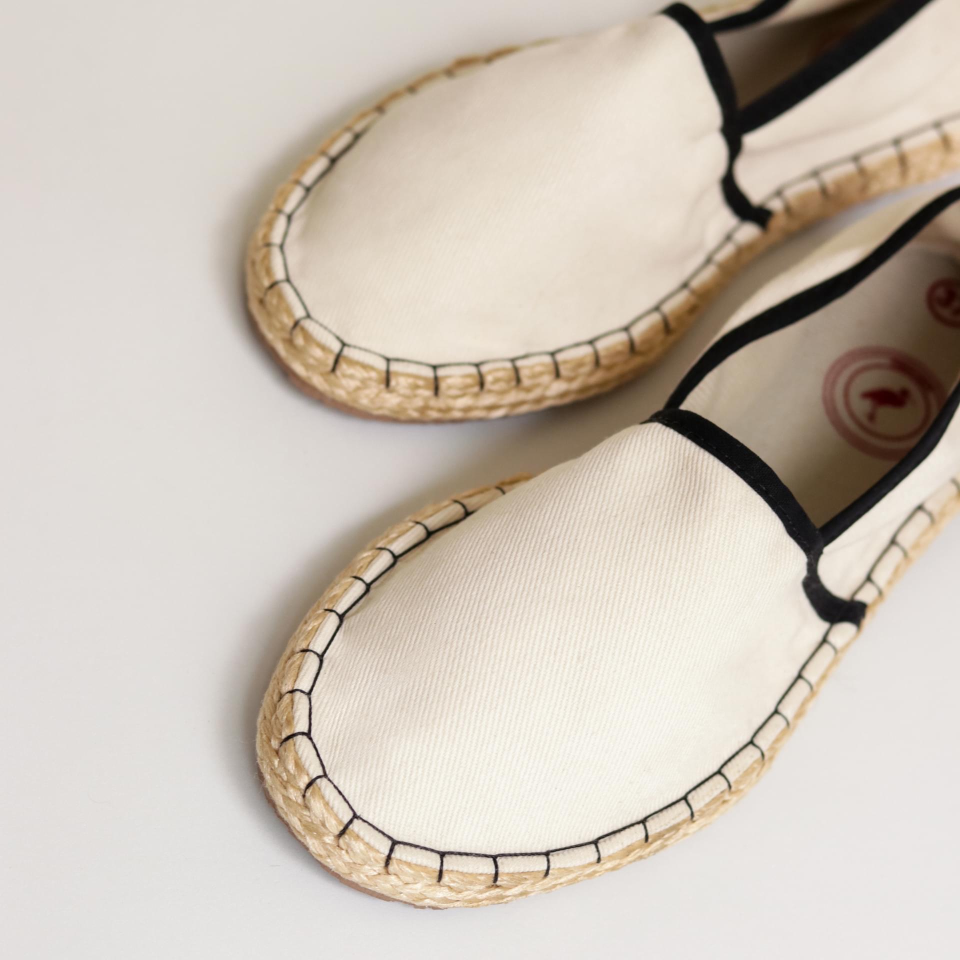 Corocoras alpargatas linea: Llano Edición Especial Mujer - marca numero uno de alpargatas en Colombia, producto hecho en Cúcuta.